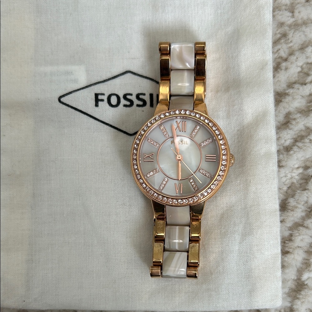 Fossil Women's Rose Gold and Cream Watch - Picture 4 of 4